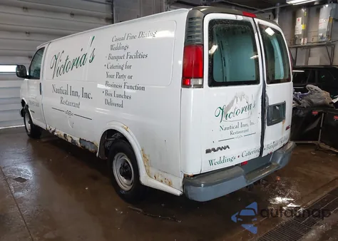 2001 GMC Savana Standard z USA, uszkodzony, nr VIN 1GTGG29R711103421